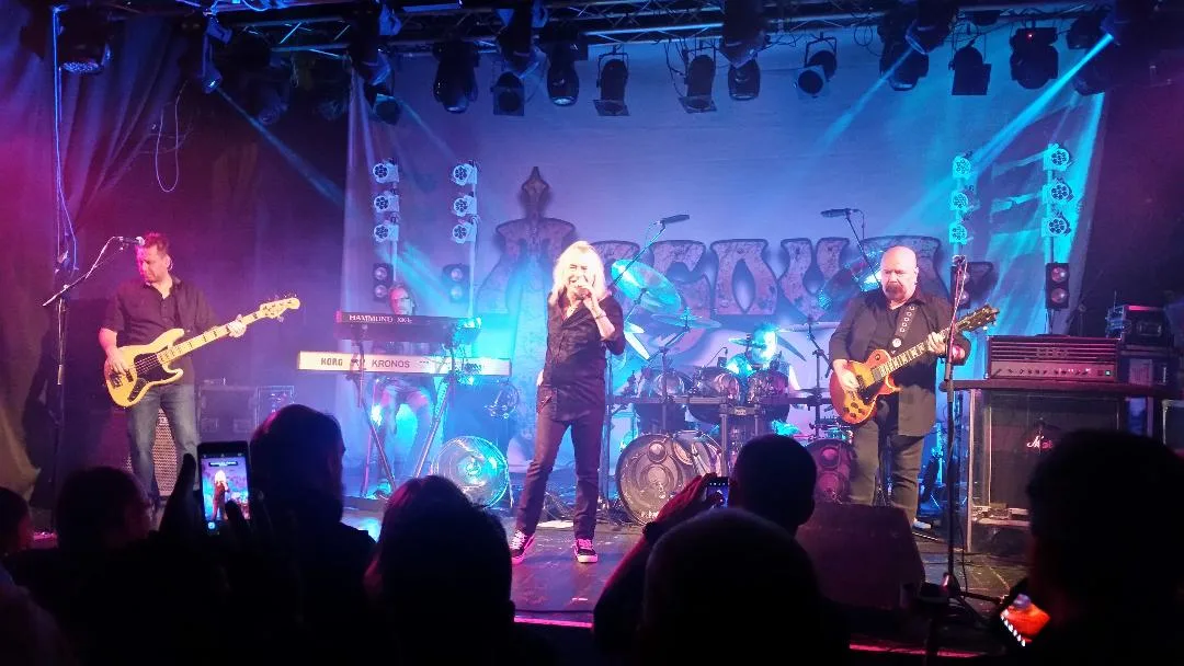 Magnum band photo