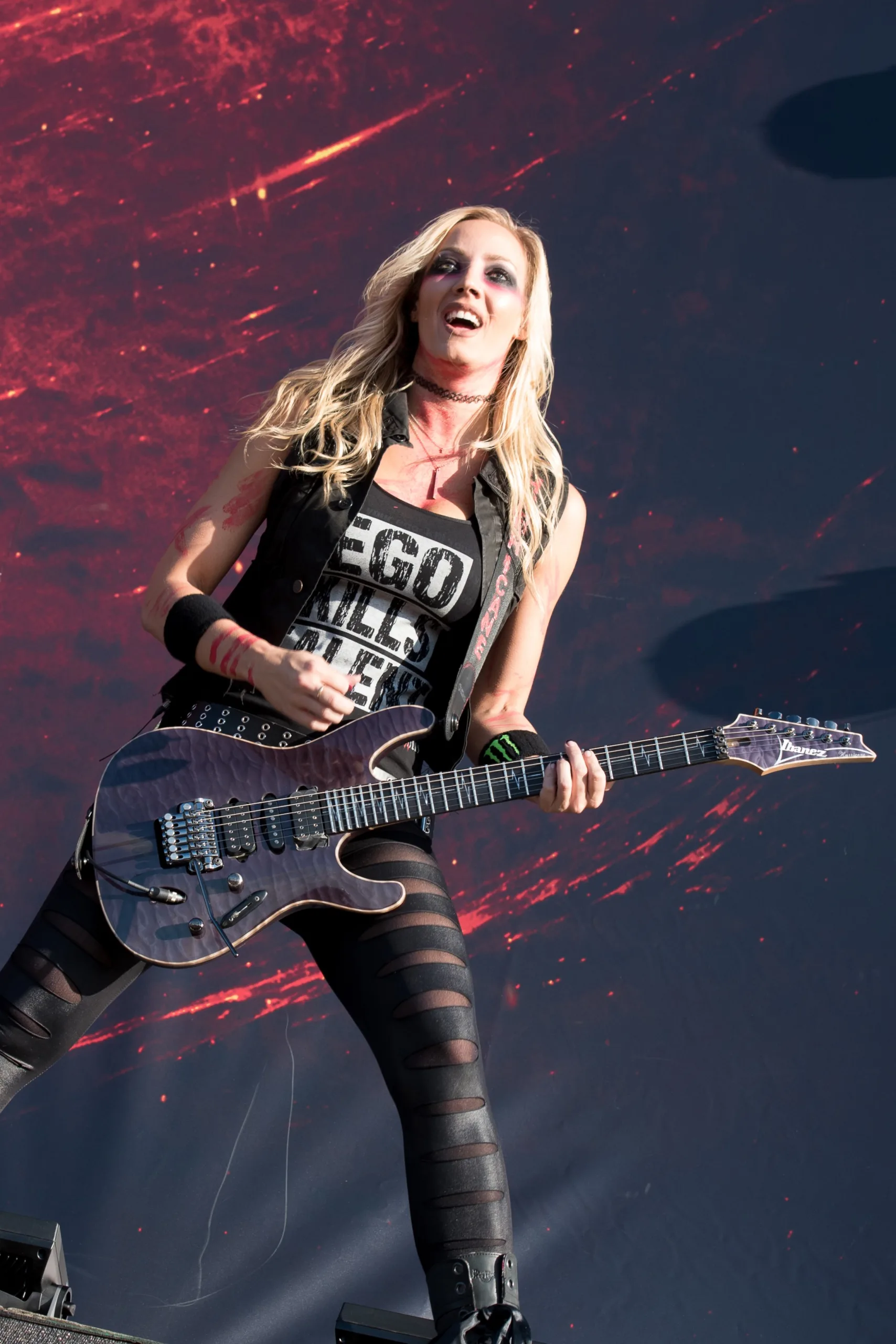 Nita Strauss band photo